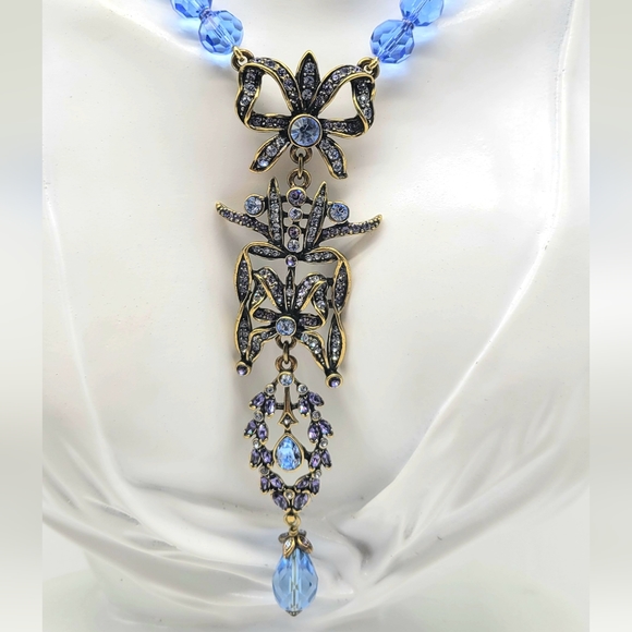 Heidi Daus Aquamarine Swarovski Crystal Art Nouveau Bows + Ribbons Necklace - Picture 4 of 13